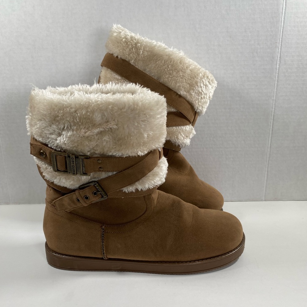 G by Guess Women’s Faux Fur Brown Faux Suede Round toe Ankle Boot Size 10M